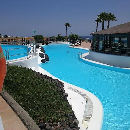A Rocas Del Mar Apartment *